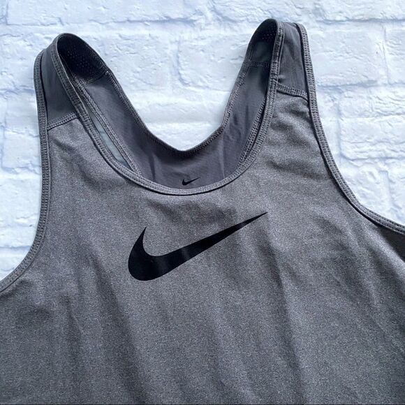 Nike Dri Fit Grey Swoosh Training Tank Top Like New Medium - Picture 3 of 5